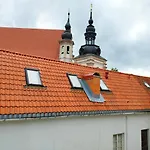 Mykolo Rooftop Old Town Apartment